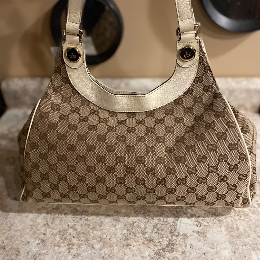 GUCCI Signature Monogrammed GG Hobo Shoulder Bag